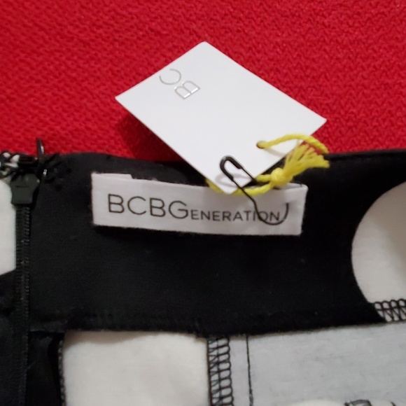 BCBGENERATION black skirt with white circles dot sz.XS Whimsy Disney skater - Picture 4 of 7